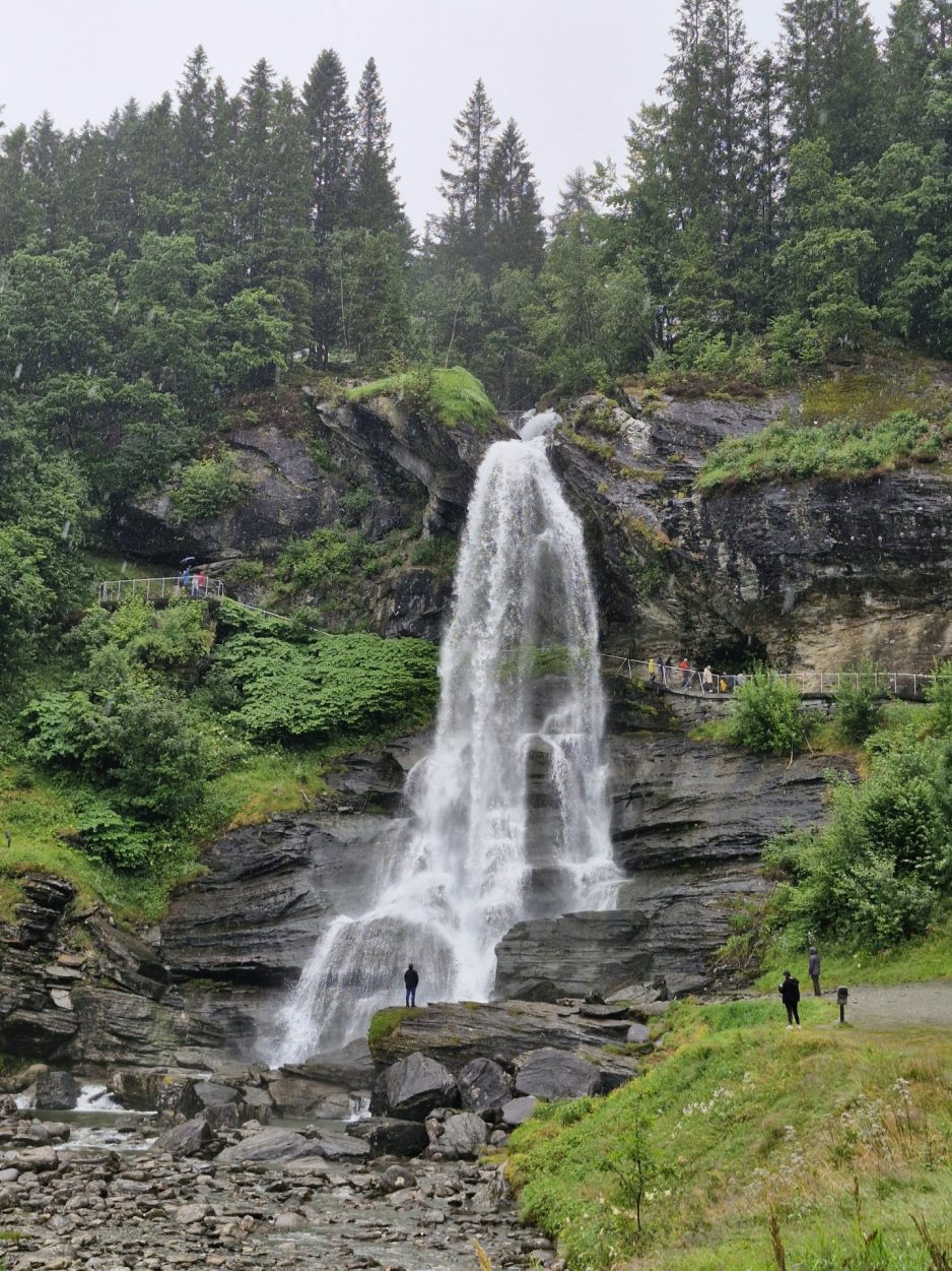 Steinsdalsfossen